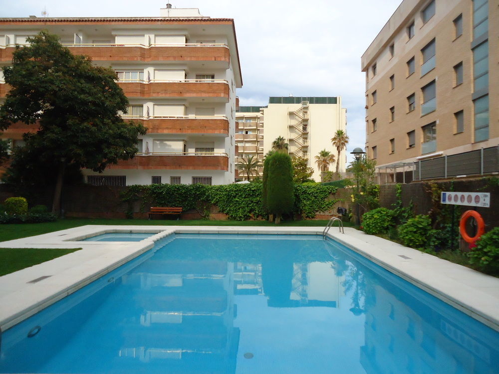 Apartamentos Antillas Fenals Lloret de Mar Exteriör bild