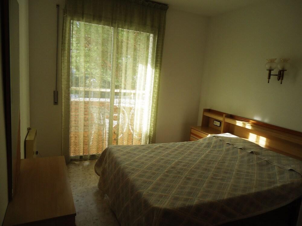 Apartamentos Antillas Fenals Lloret de Mar Exteriör bild